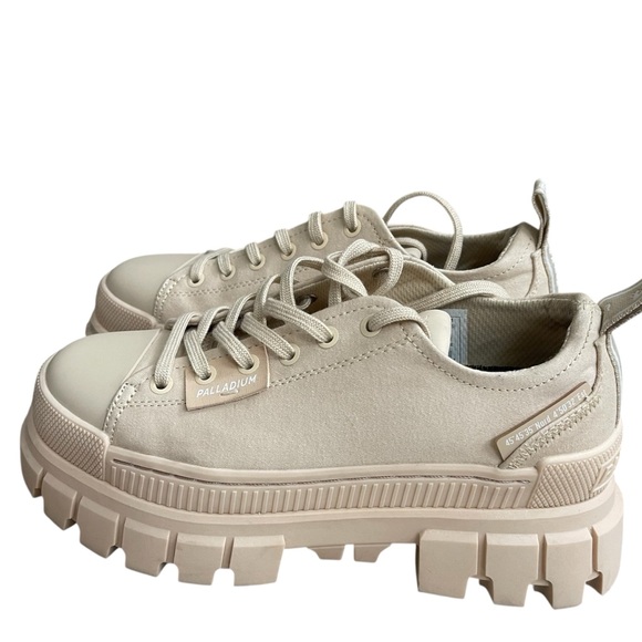 Palladium Womens Revolt Lo Tx String Gray Fashion Sneaker Size‎ 5 Wore On TIME ! - Picture 1 of 15